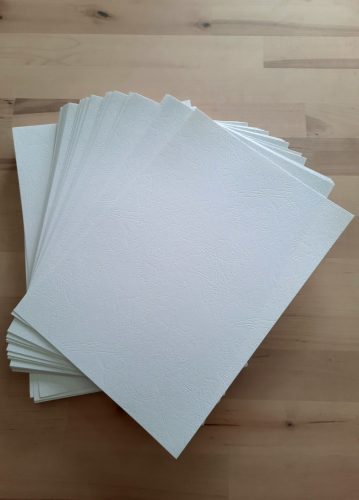 Papír (A4) hátlap bőrprégelt fehér